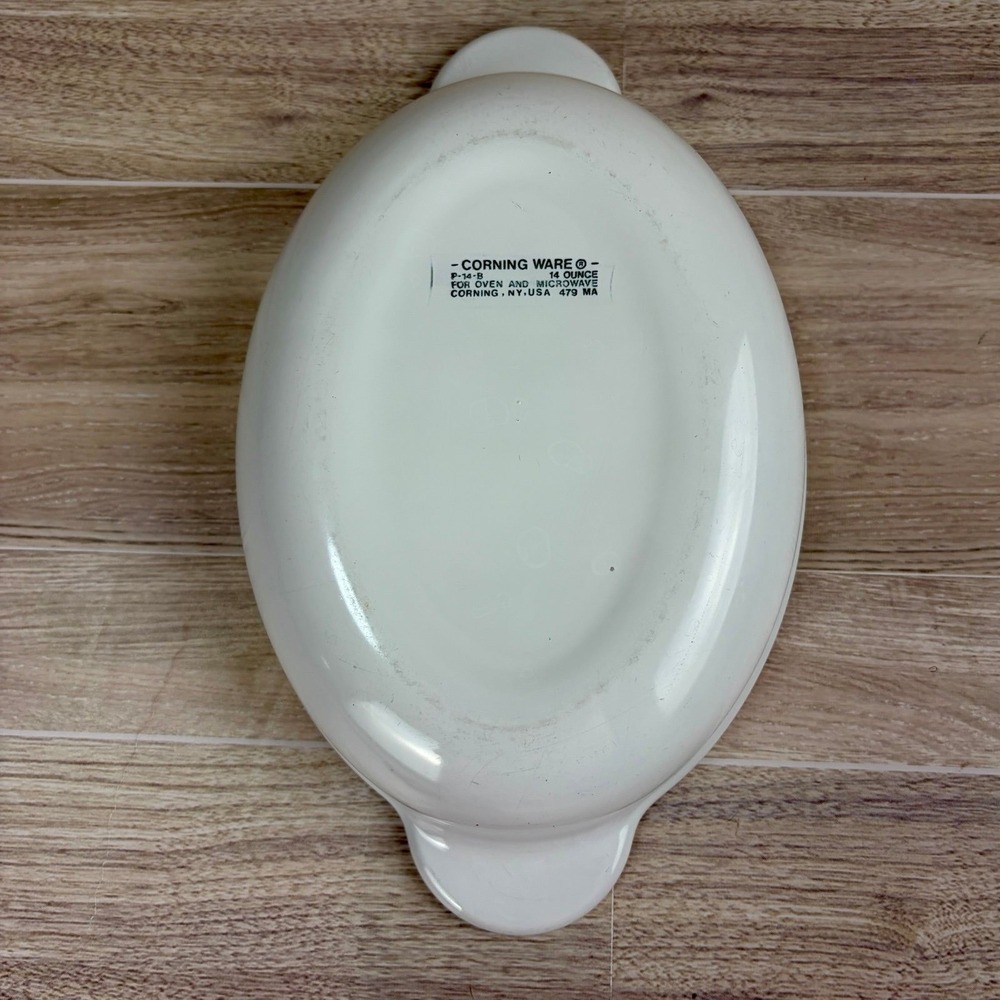 Corning Ware Baking Dish Small Oval Casserole White P-14-B No Lid 14 oz USA - Picture 3 of 7
